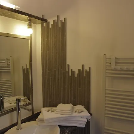 Cavour Apartment Turin